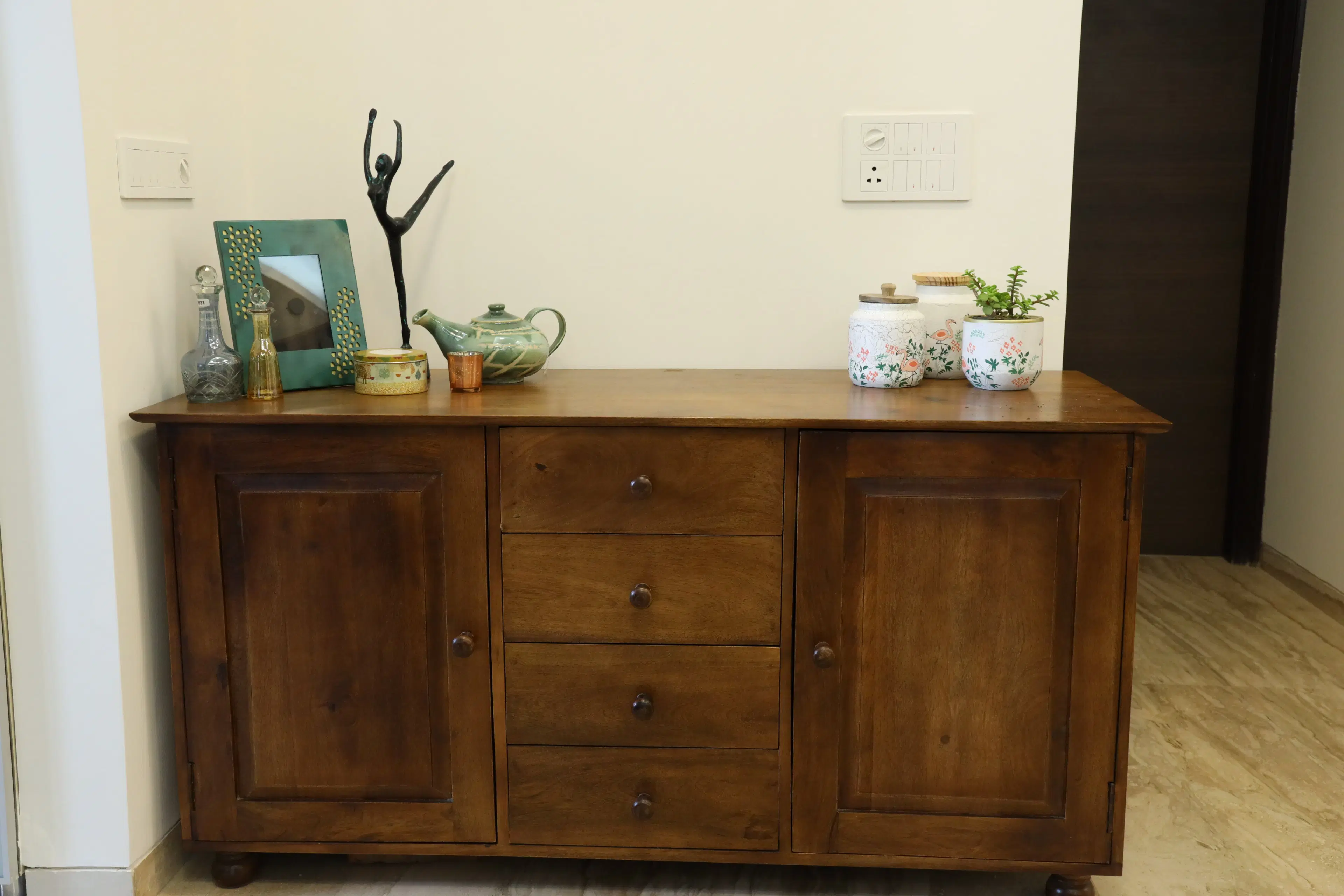 Sheesham Wood Essentials: Your Ultimate Buying Checklist